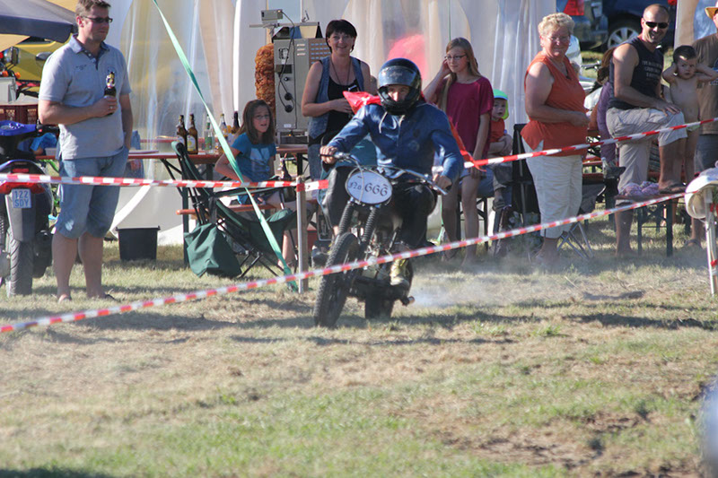 2012_08_18-Rennen-Helmut-081