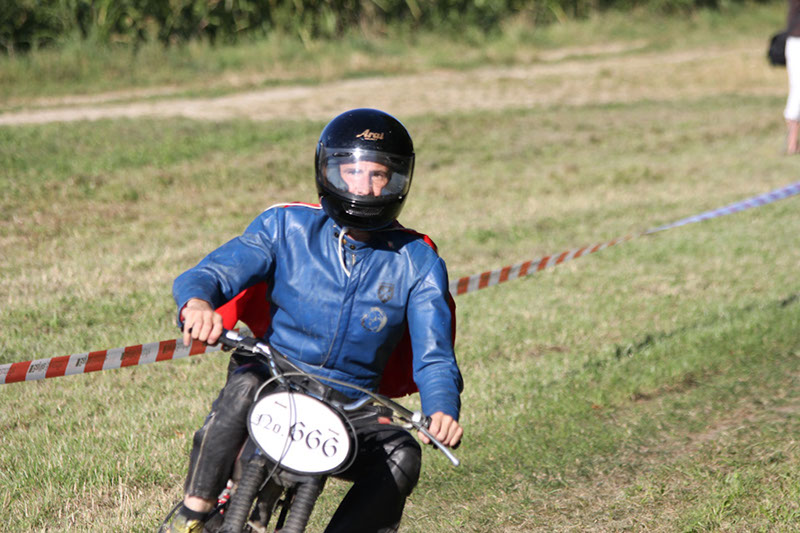 2012_08_18-Rennen-Helmut-150